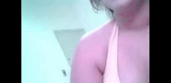  Casal nerd cai na net novinha safada Young Nerd couple blowjob fuck on